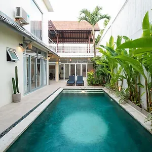 https://villa-maya-seminyak.hotelsseminyak.net