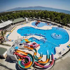 Albatross Mobile Homes On Camping Las Dunas , Sant Pere Pescador Espagne
