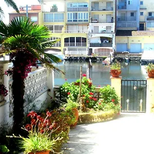 Apartamento En Planta Baja Directo Al Canal Ref 81 , Empuriabrava Espagne